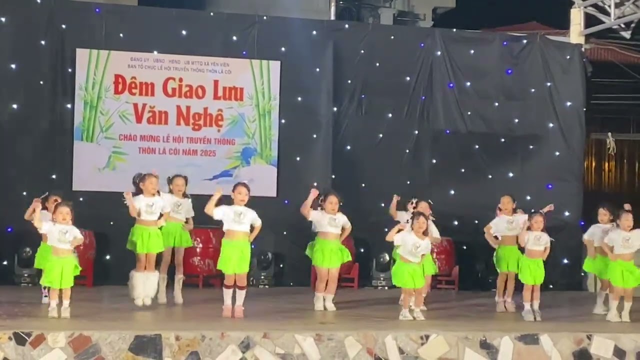 APT dance - Hội làng 2025