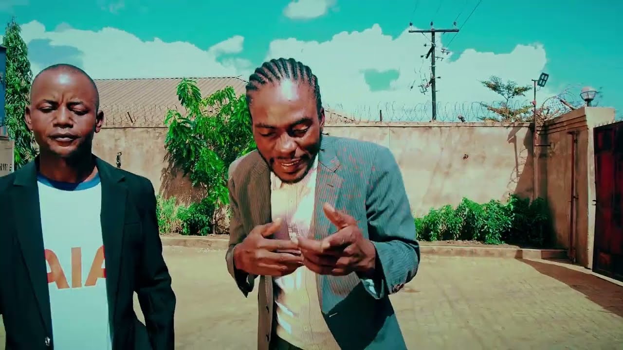  Oliver Luka ft Gibo Lantos Kwanu Komko- Reggae OFFICIAL MUSIC VIDEOMP4