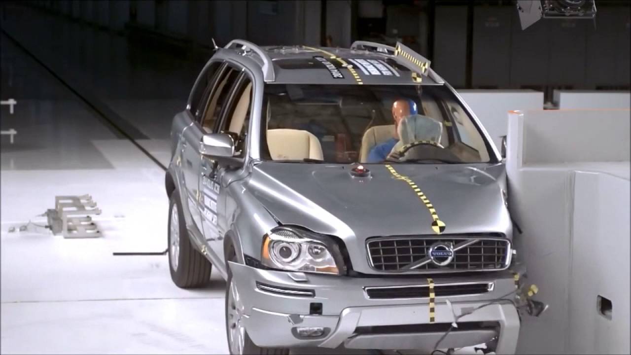 Crashtest Volvo XC90 old vs new 2012 vs 2016
