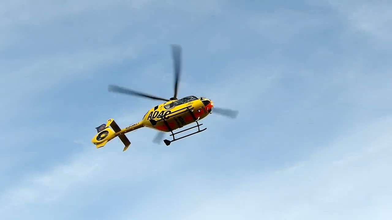 Landing ADAC luftrettung Christoph 24 D-HXAB voor een incident in Diepenheim 