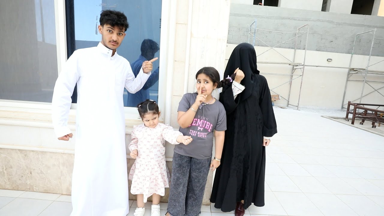 تعامل زوجة الاب القاسي مع ليلى ! مؤثر