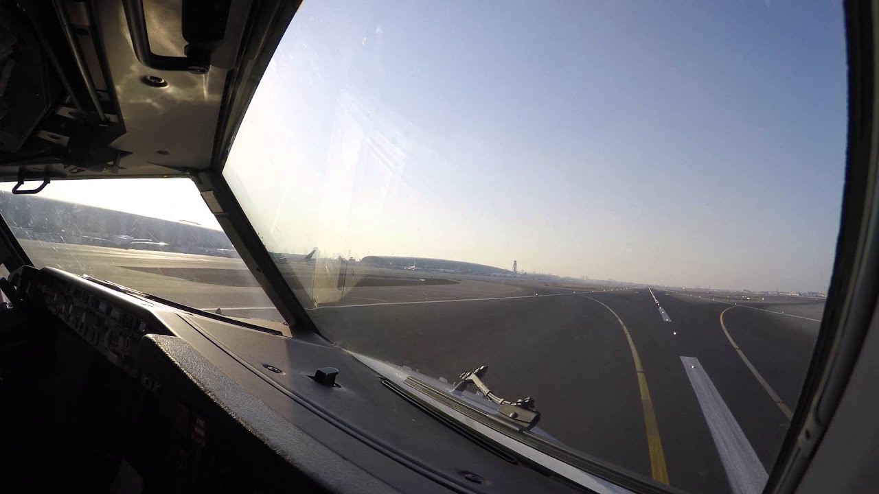 Landing at Dubai International Airport DXB cockpit view in 4K