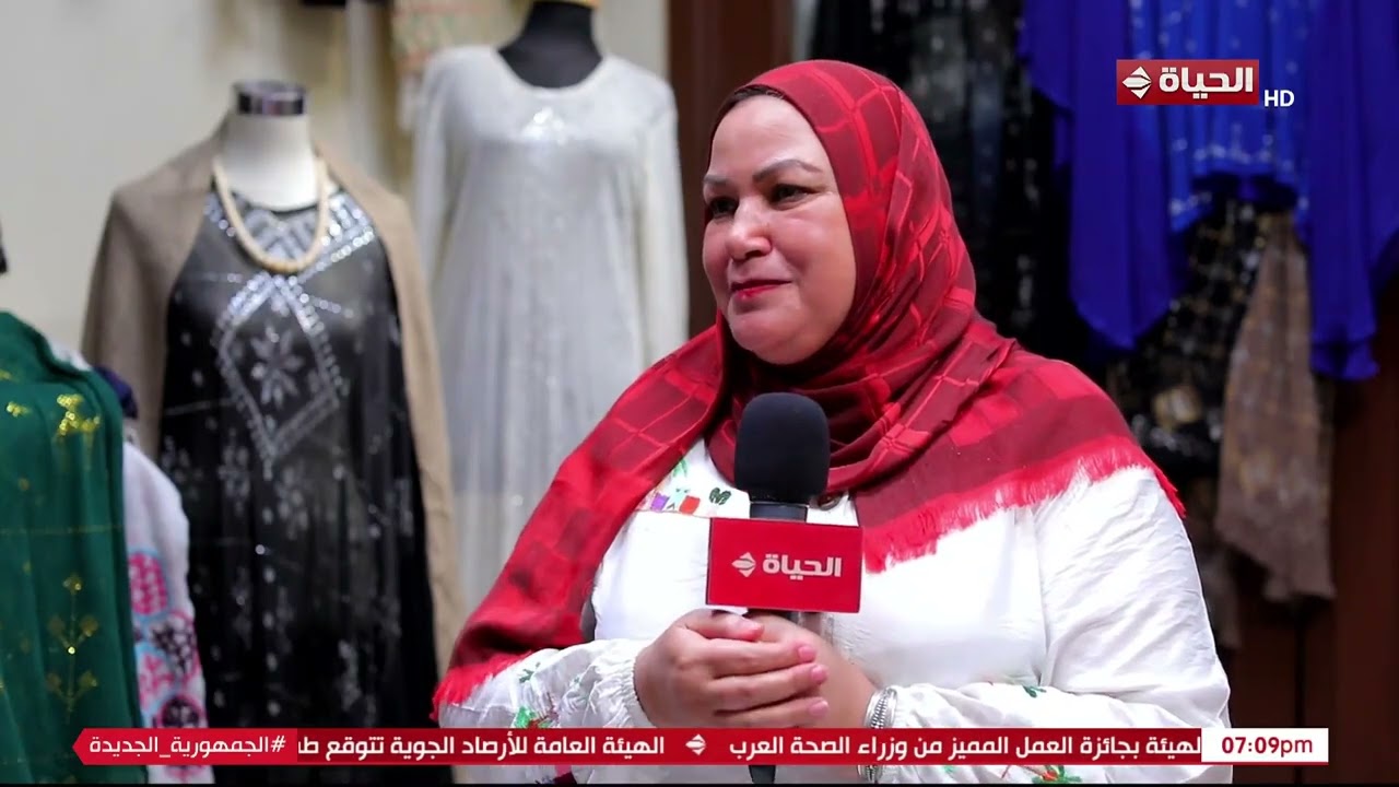 مصرية - تعالوا نعرف حكاية آمال موسى إحدى رائدات فن التلى بجزيرة شندويل بسوهاج