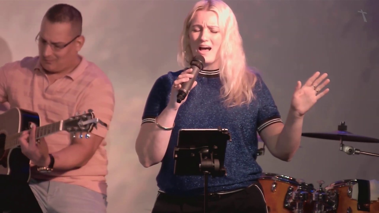 Opwekking 399 - Vader God (LIVE gezongen door Priscilla Baars-Koster)