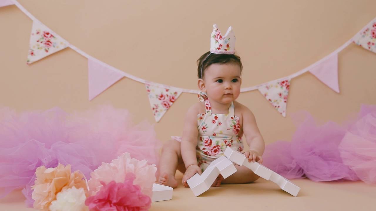 A Cake Smash Superstar!