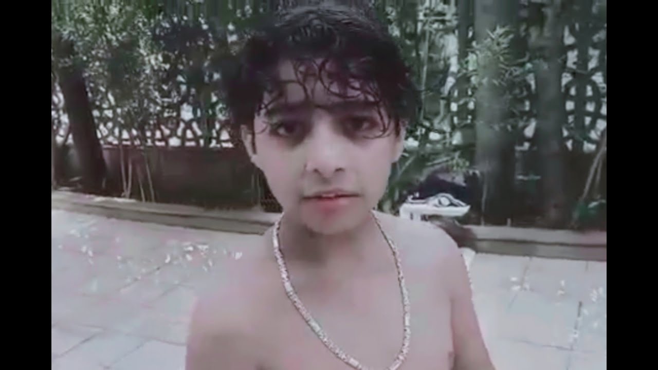 من اسعد وأجمل لحظات حياتي انا واصحابي في حمام السباحه في ذا فويس كيدز ⁦😍⁦❤️⁩