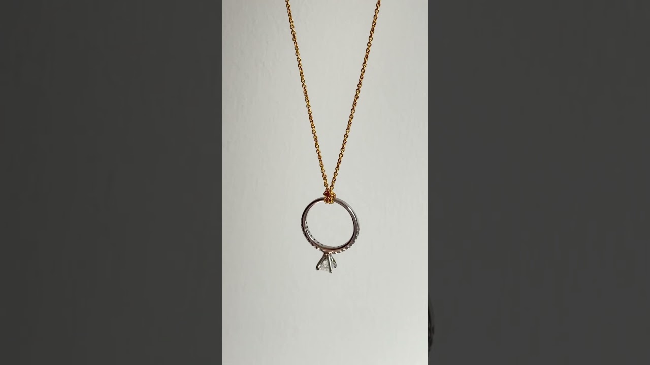 Jewelry that&rsquo;s modern , minimal and versatile! 💜 #finejewelry #diamond #necklace  #caratlane #rings