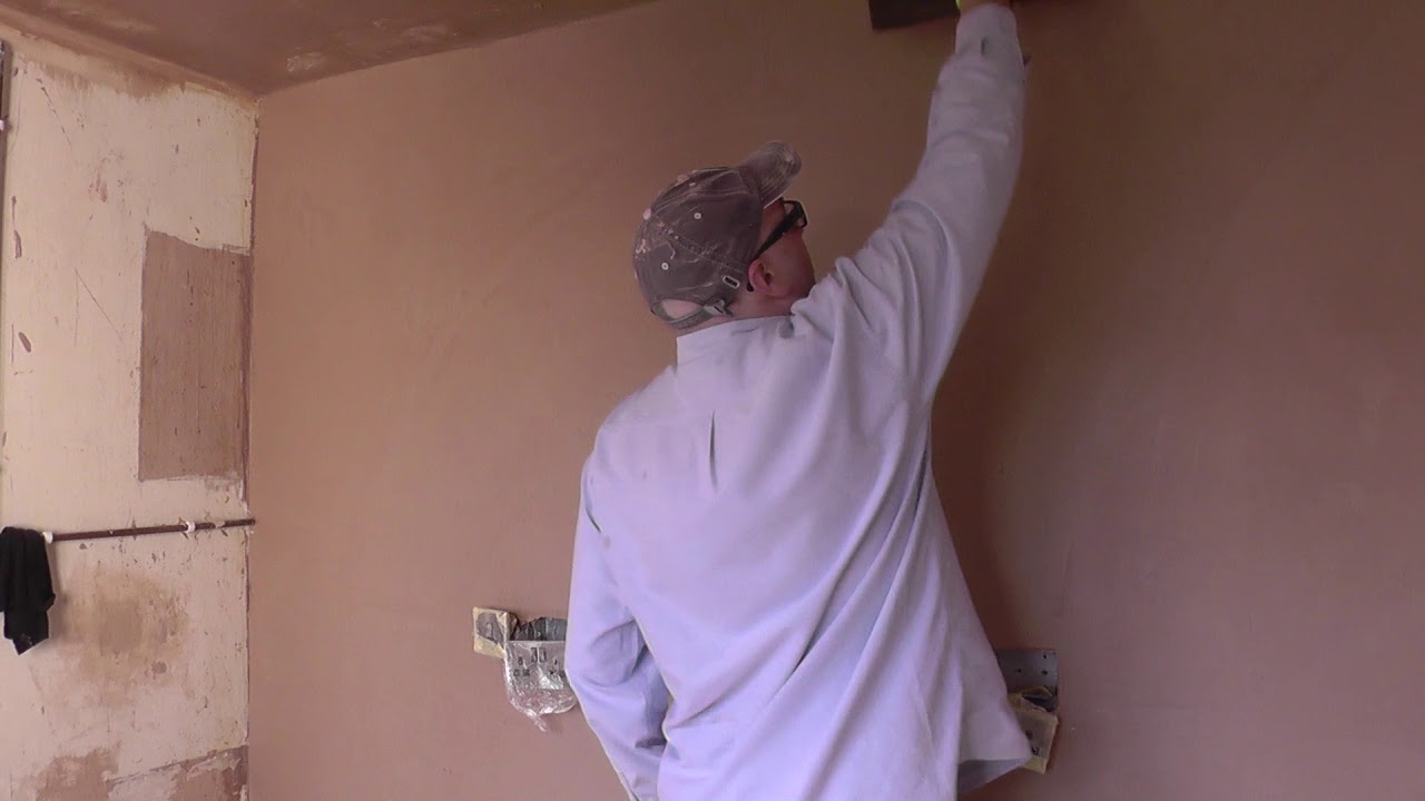 DIY Sponge Float Plastering A Wall / DIY Sponge Float Skimming A Wall