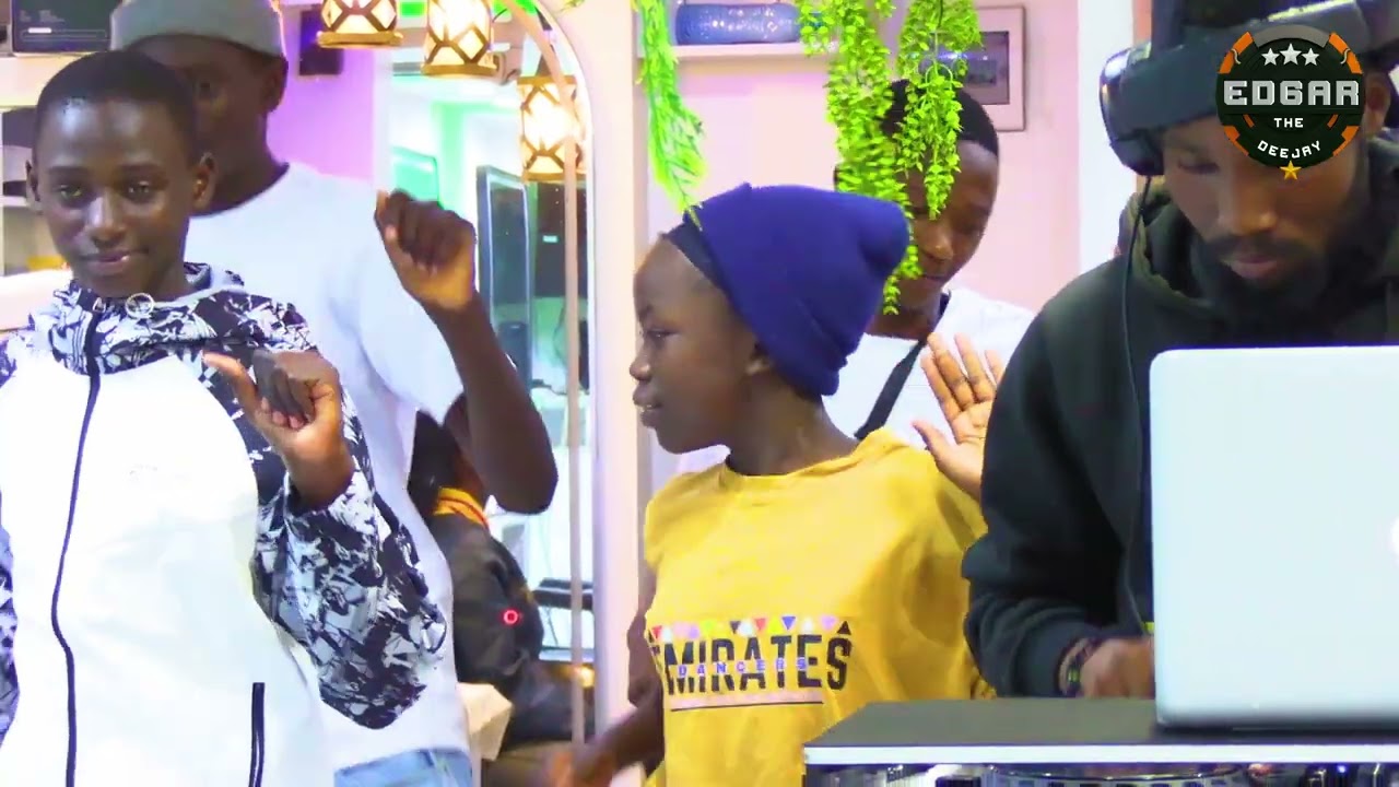BURUKANGA MIX COLLECTION OF GOOD VIBES ONLY FT EMIRATES DANCE CREW - EDGAR THE DEEJAY