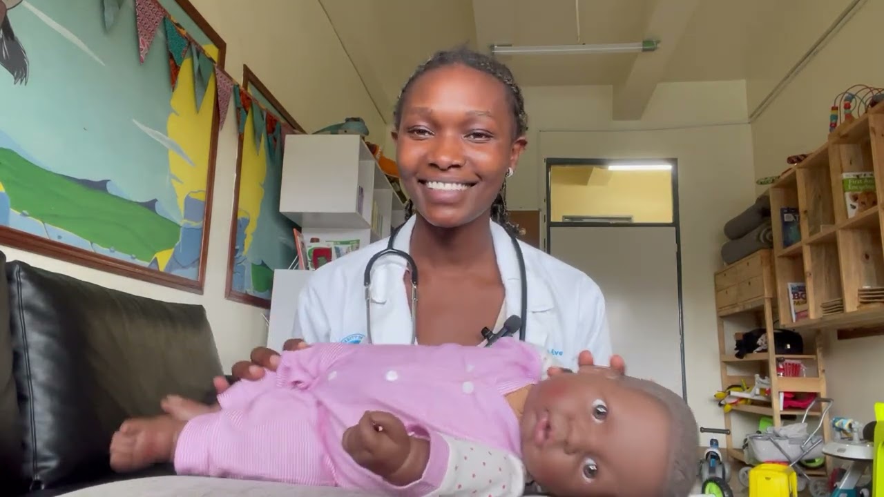 Massage utari uzi kumwana ufite constipation ( utituma)