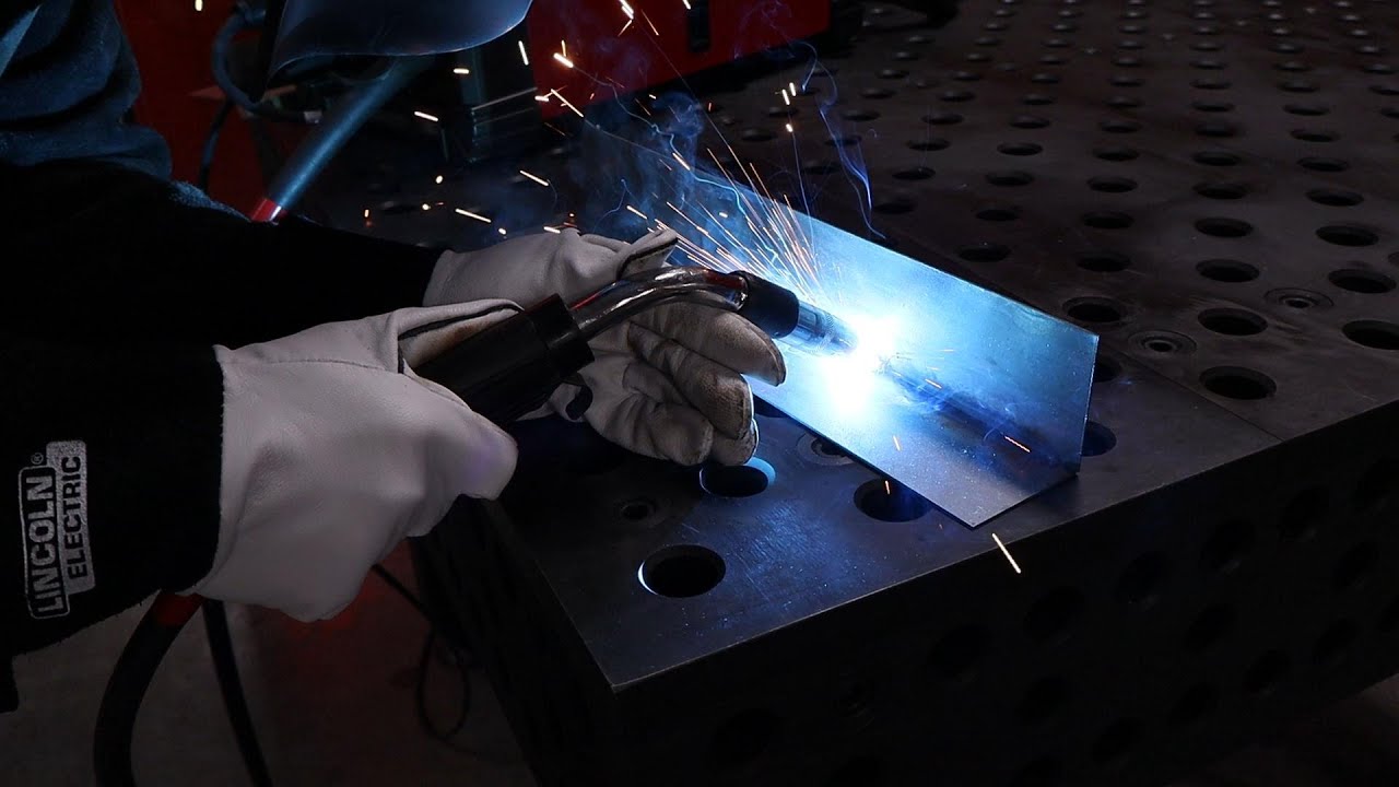 Unleashing Welding Power: Lincoln Electric POWER MIG 211i (K6080-1) Review!