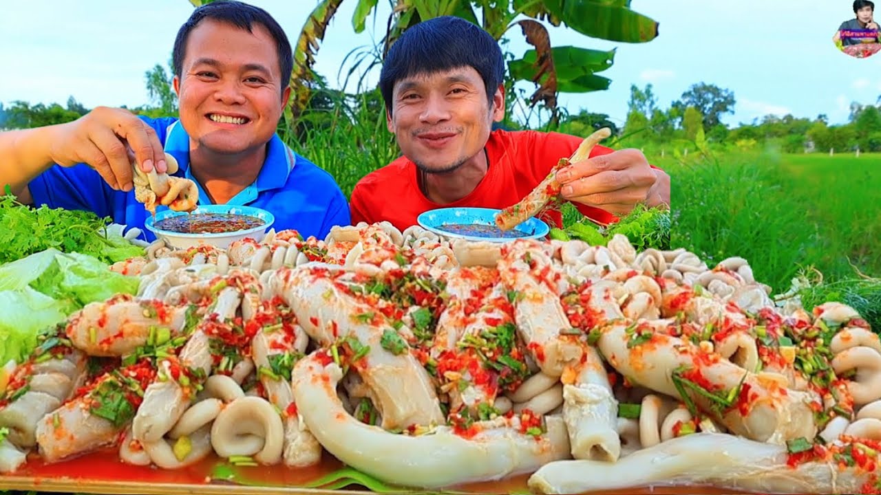 ไส้ตันราดซีฟู๊ดกินกับบ่าวท้าวแซ่บคักอีหลีครับพี่น้องMUKBANG EATING SHOW#โก้อีสานพาแดก#บ่าวท้าว