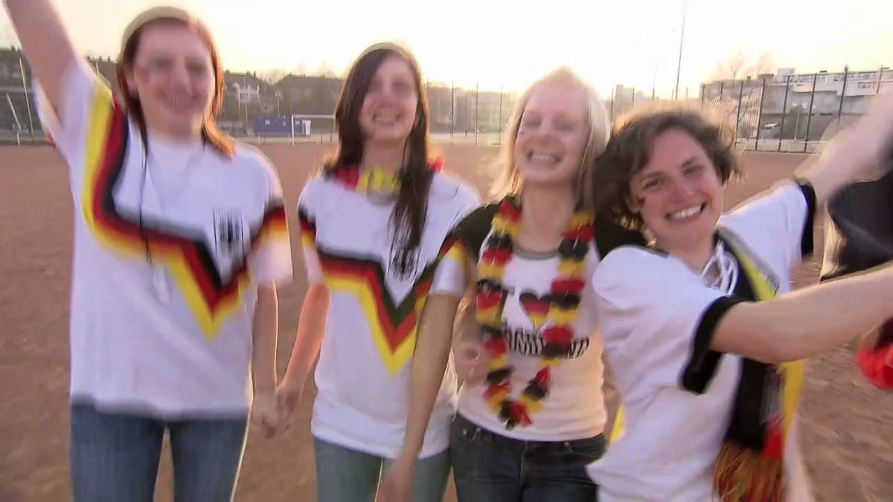 Die Sommermädchen - Wir werden wieder Weltmeisterin - WM Song 2011