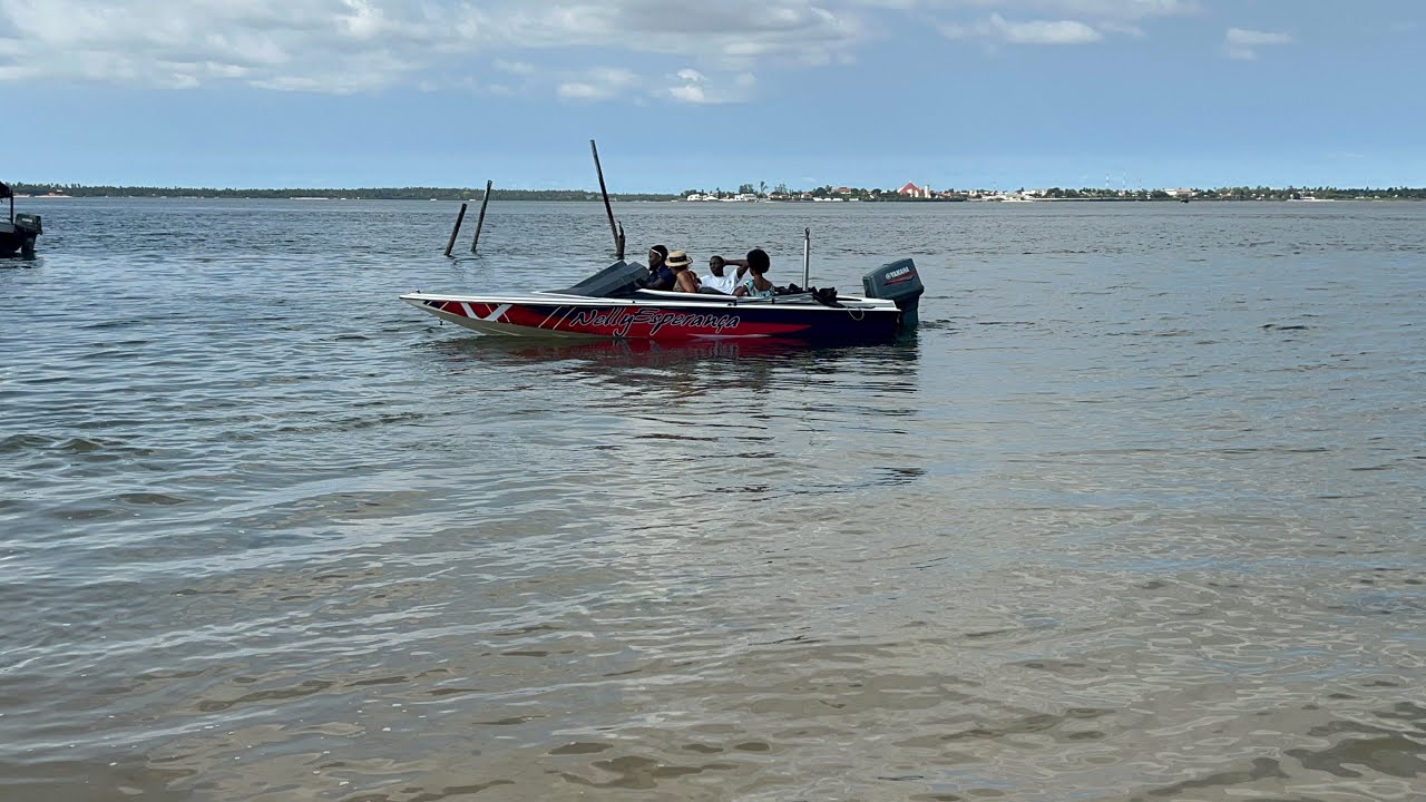 Visita &agrave; Ilha dos Porcos.