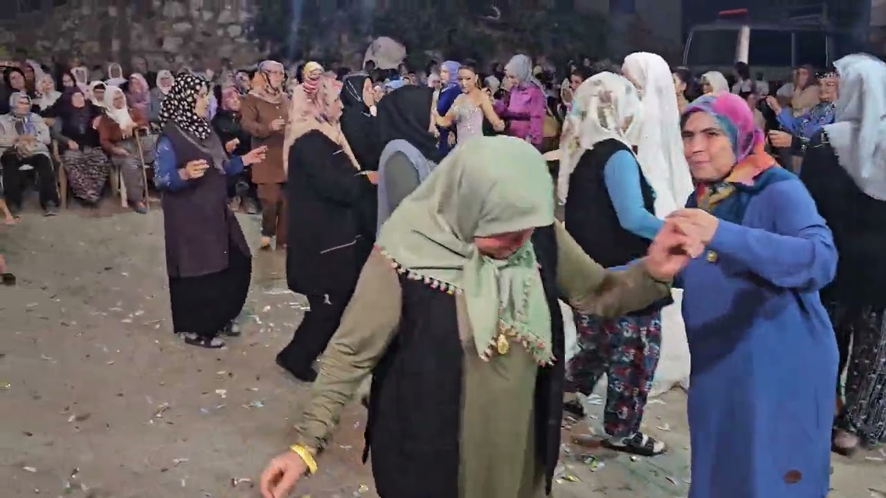 DEMİRCİ'nin SEVİNÇLER KÖYÜNDE DUYGU EMRE BAŞ ÇİFTİNİN DÜĞÜN TÖRENİNDEN GÖRÜNTÜLER 31-08-2025 