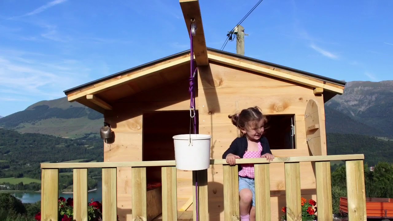 Création d'une cabane bois pour enfant sur pilotis