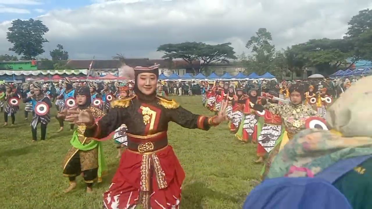 Mantap tari keprajuritan dalam acara hab kemenag 2026