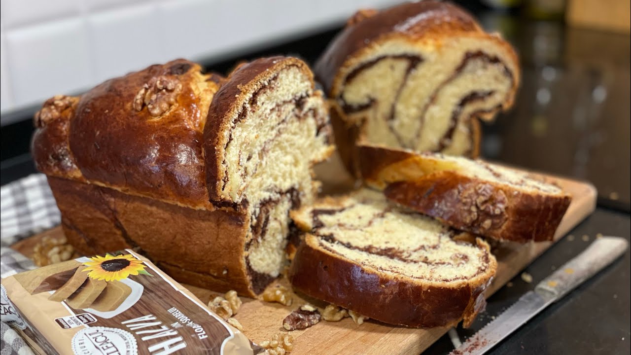 Cozonac pufos cu kefir, halva și nucă măcinată | Rețetă pas cu pas | La Flory în Bucătărie