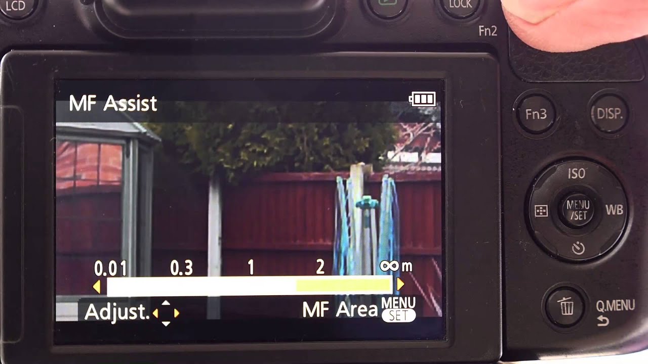 Panasonic Lumix FZ200 Manual Focus method  and  April giveaway announced