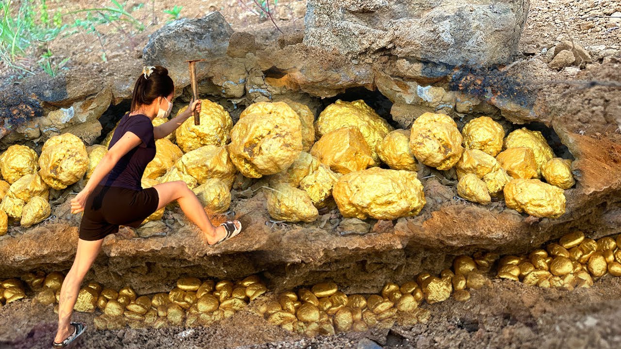 Amazing Looking for Treasure GOLD Under Stone By Smart Dog - Real Treasure finding in the World