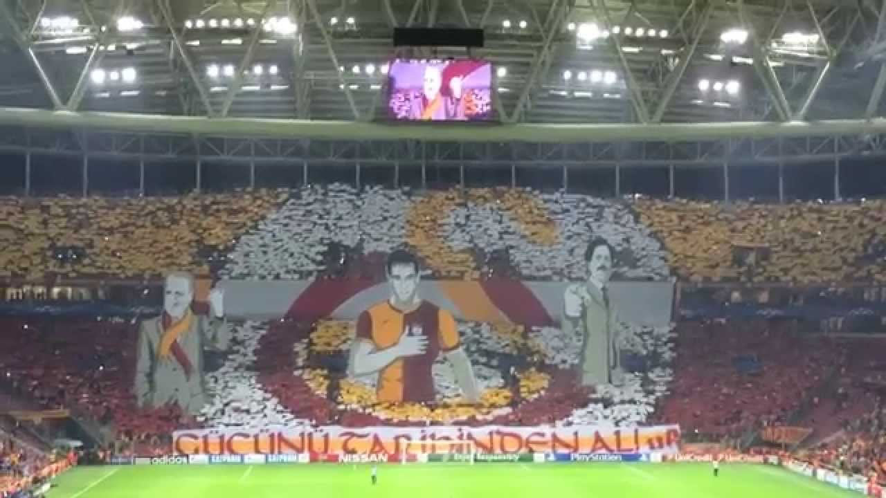 Galatasaray vs Borussia Dortmund - Awesome 3D choreography ultrAslan 22.10.2014