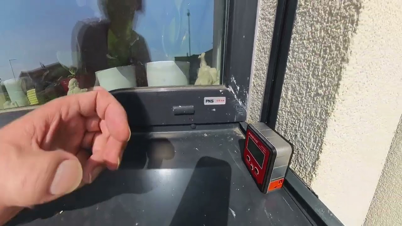 RD Hlušovice - Venkovní parapety - nevhodné provedení okenních parapetů