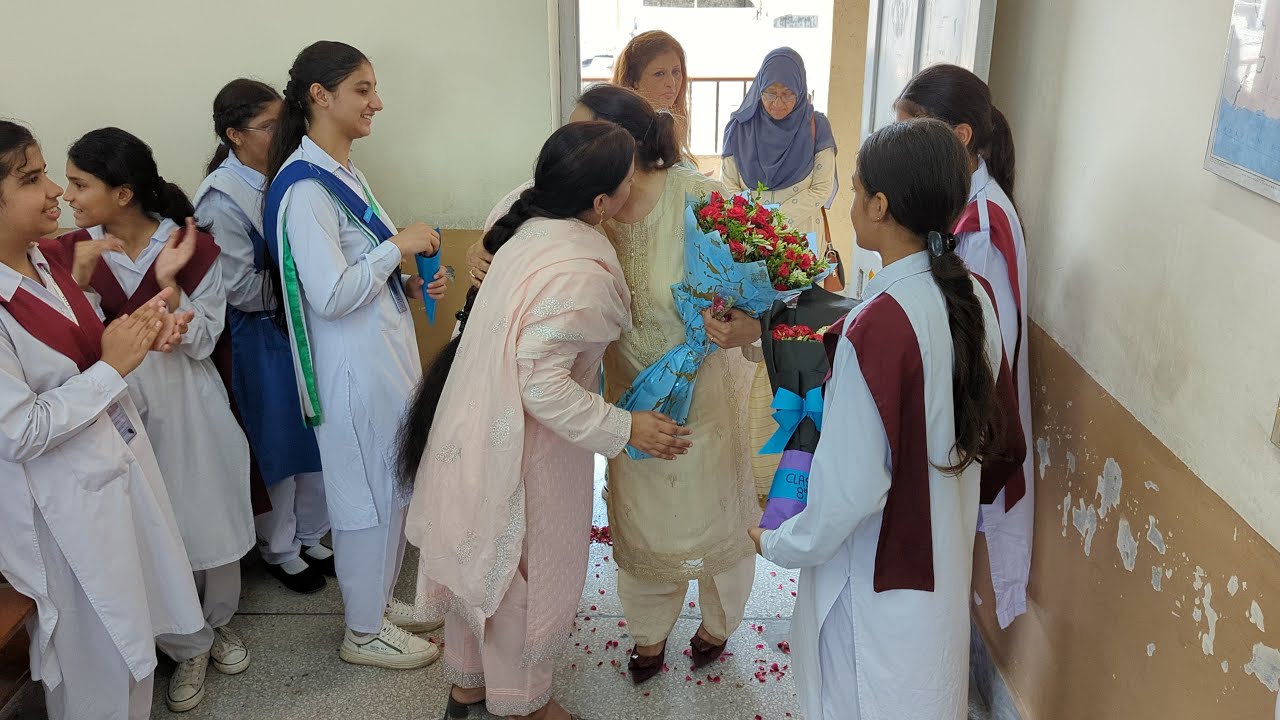 Farewell to Principal on retirement, staff and students getting emotional on retirement of principal