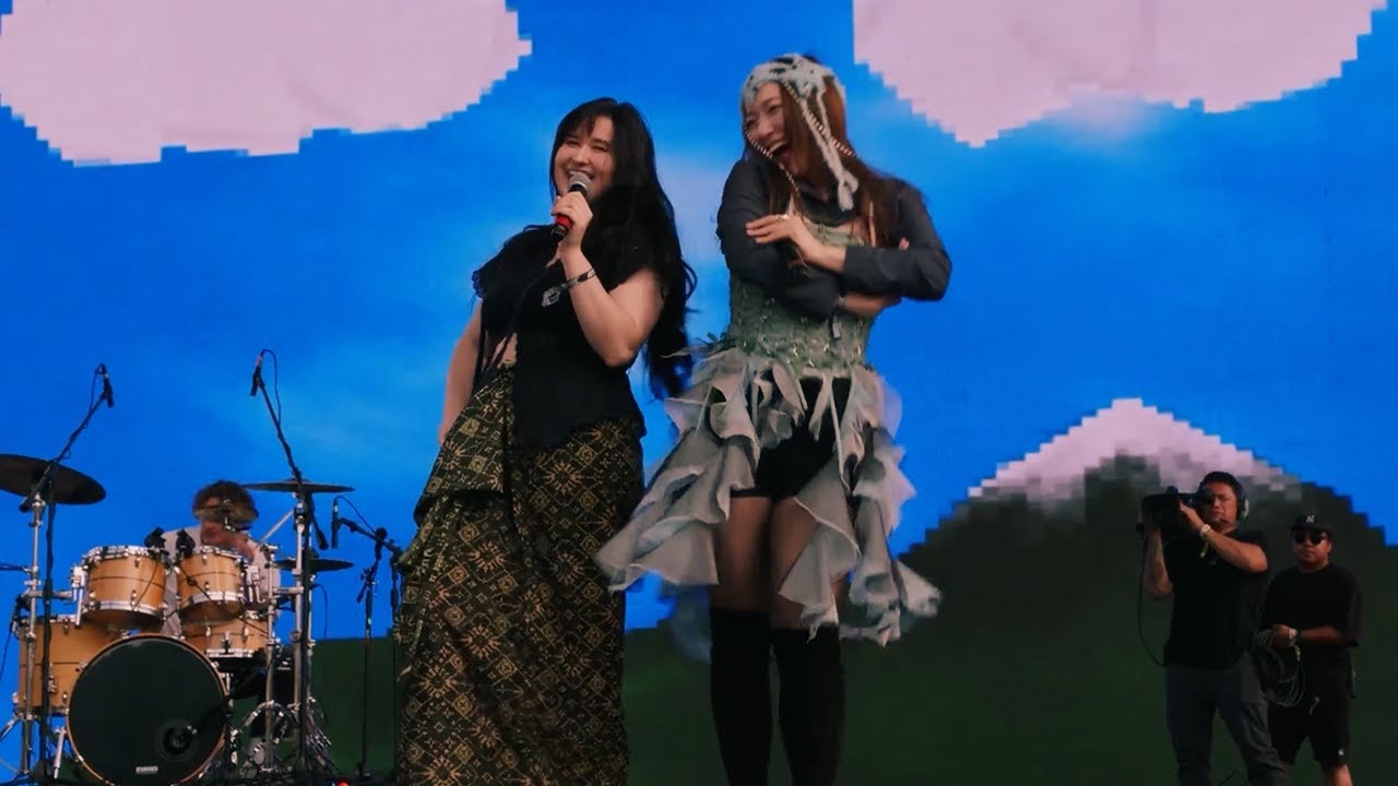 PIAO & Stephanie Poetri - Just a Girl (Head in the Clouds 2025 Live Performance)