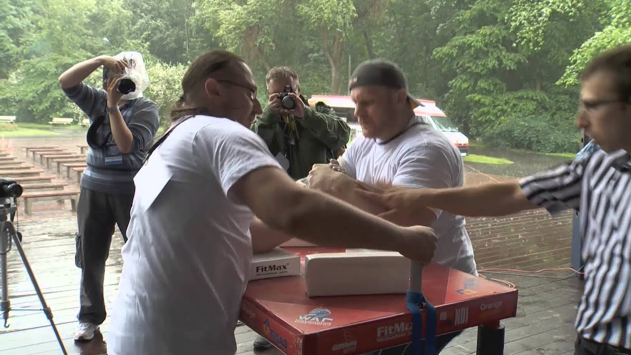Pierwszy Arm Warsaw Challenge - czyli w siłowanie się na rękę