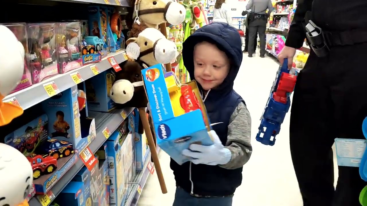 Shop with a Cop 2023