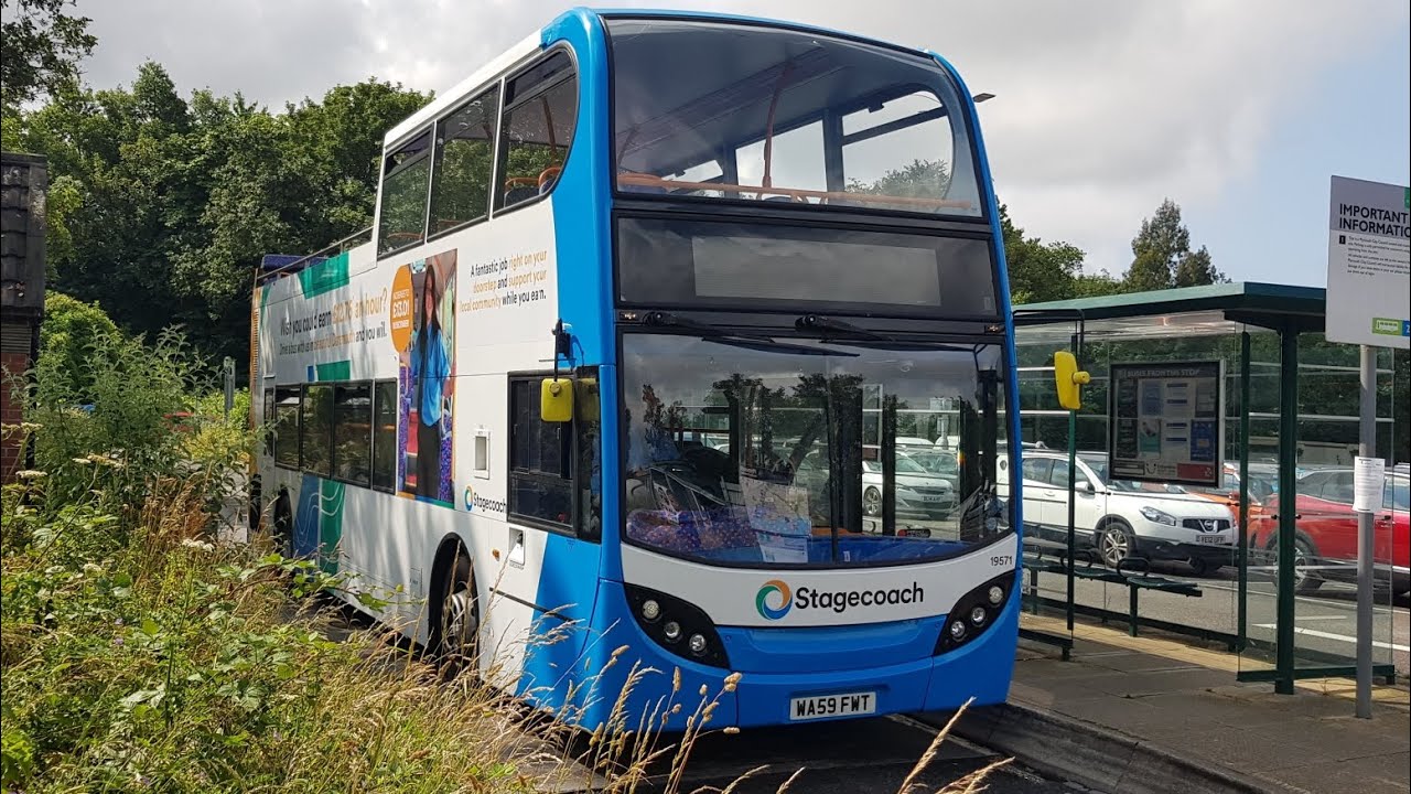 Alexander Dennis Enviro 400 E40D 19571 WA59 FWT operating a service 200