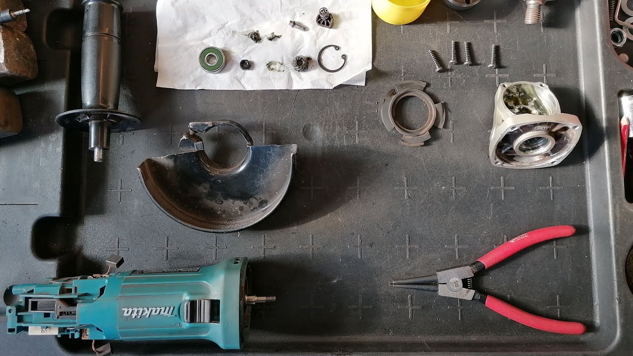 Makita GA5030r oprava aretačního čepu + servis opotřebených částí