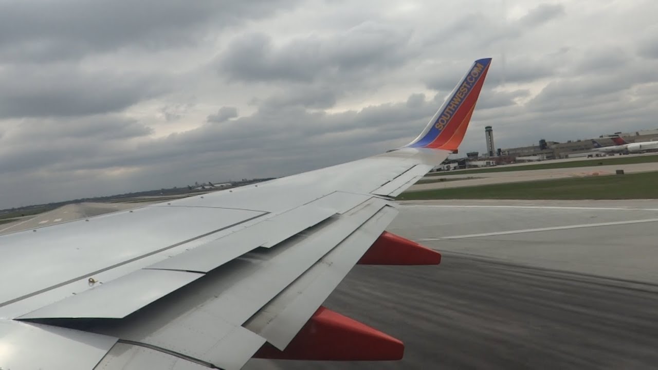 Southwest Airlines B737-700 takeoff from Milwaukee!