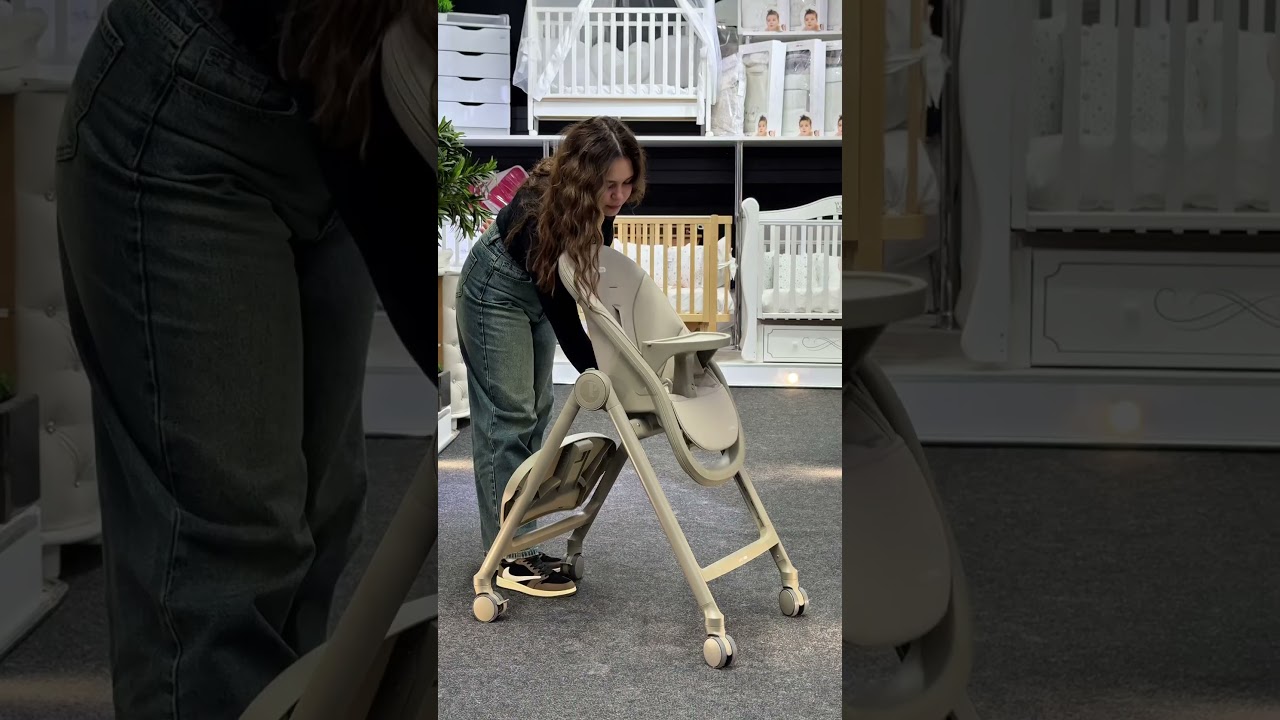 Стульчик для кормления Peg Perego Living