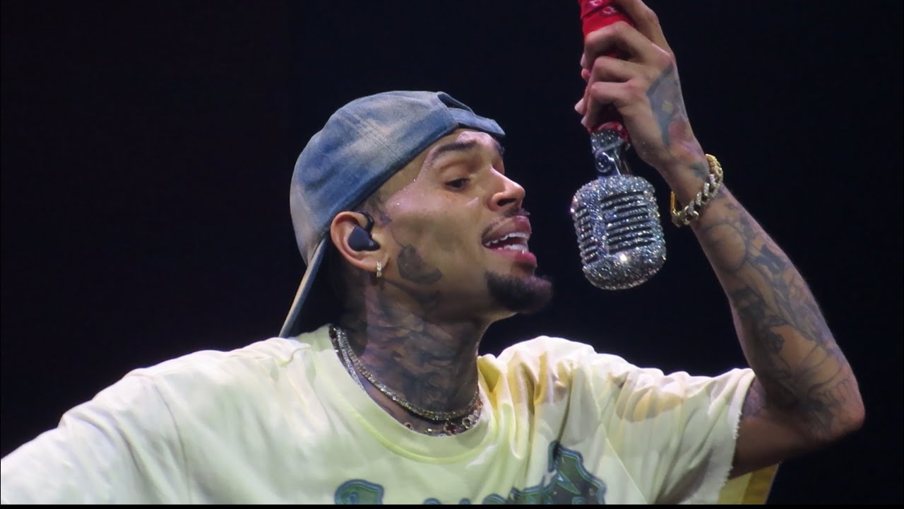 CHRIS BROWN - RESIDUALS LIVE IN PHOENIX AZ 2024