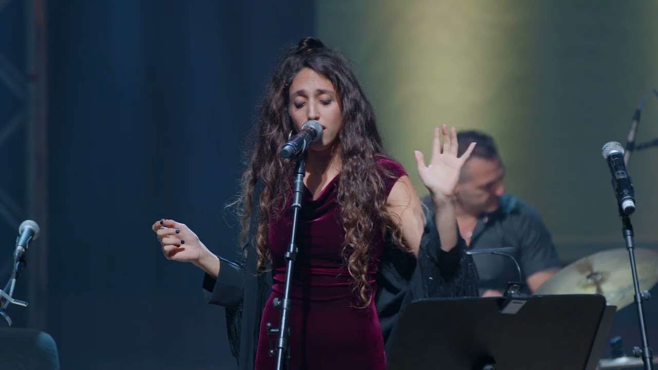 חבצלת השרון- מעיין ליניק ואנסמבל קול דודי