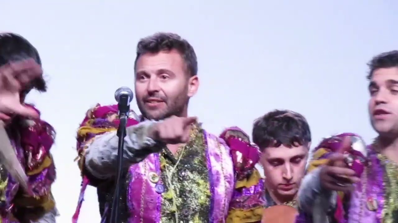 Presentación Y seguimos cantando