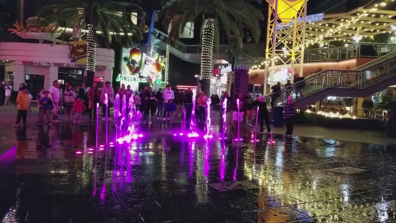 Water Fountain fun near City walk - Universal Studios Hollywood