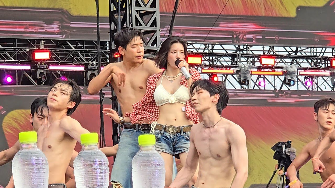 25.07.06 #권은비 2025 서울워터밤 