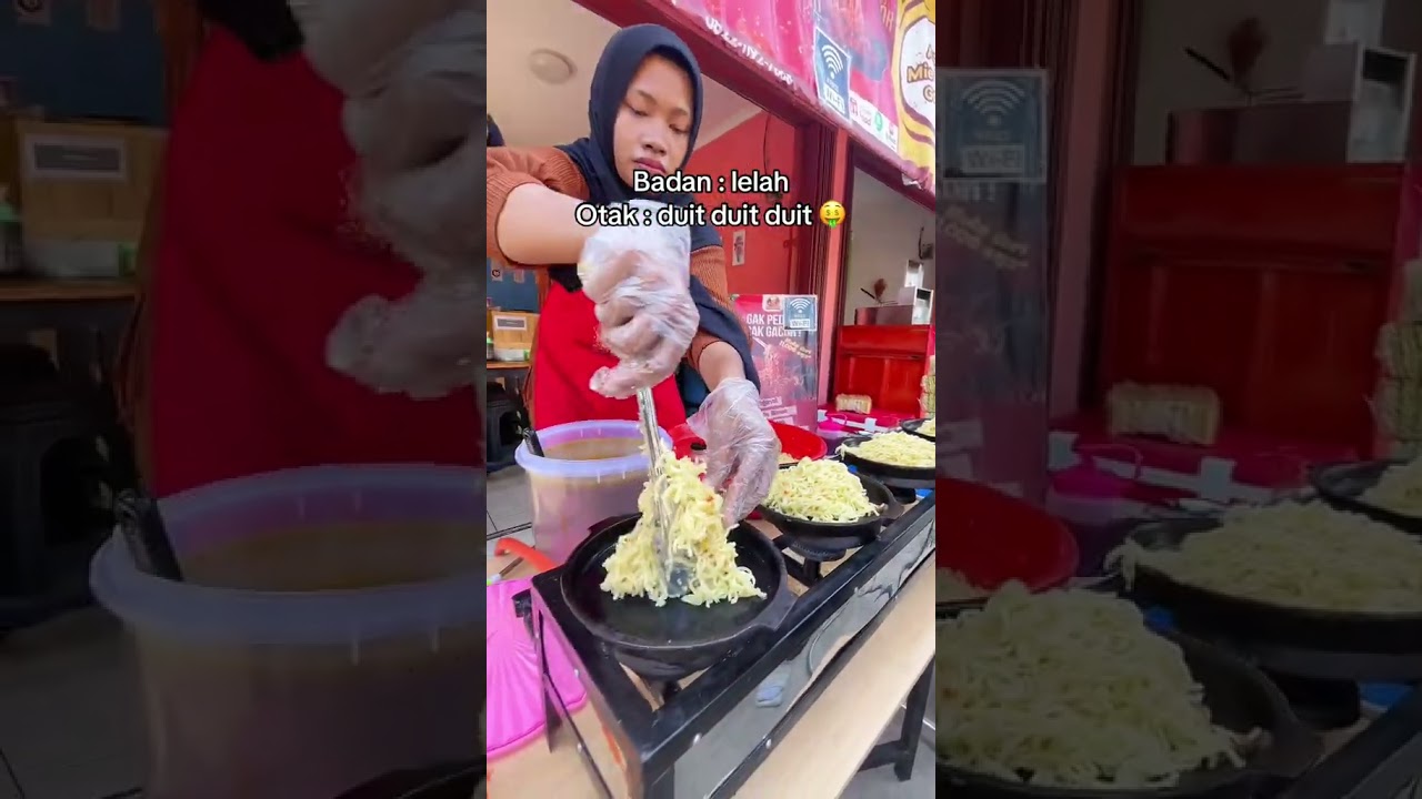 Usaha mie viral cuma 12rb per porsi, omset nya? Belasan juta 🤑#short #steakayam #kemitraan #kuliner