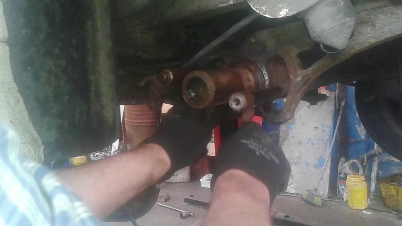 Citeron berlingo peugeot rear axel  repair