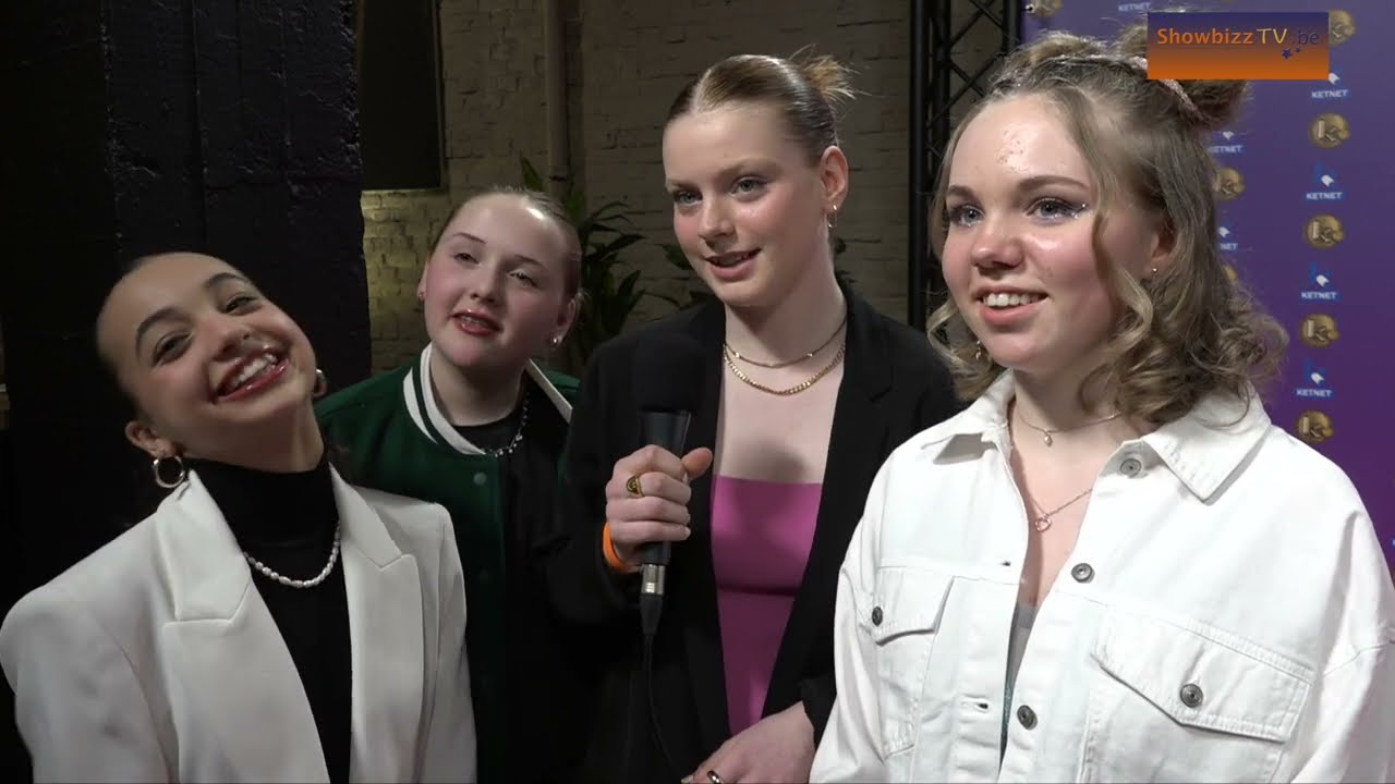 Meisjes op rode loper van het Gala van de Gouden K's van Ketnet