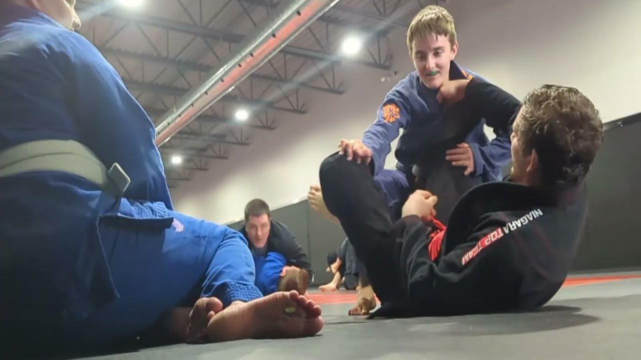 Shak.TV live at #NiagaraBJJ #openmat, Saturday, December 13, 2025 #openmatsparing #BJJ #MartialArts!