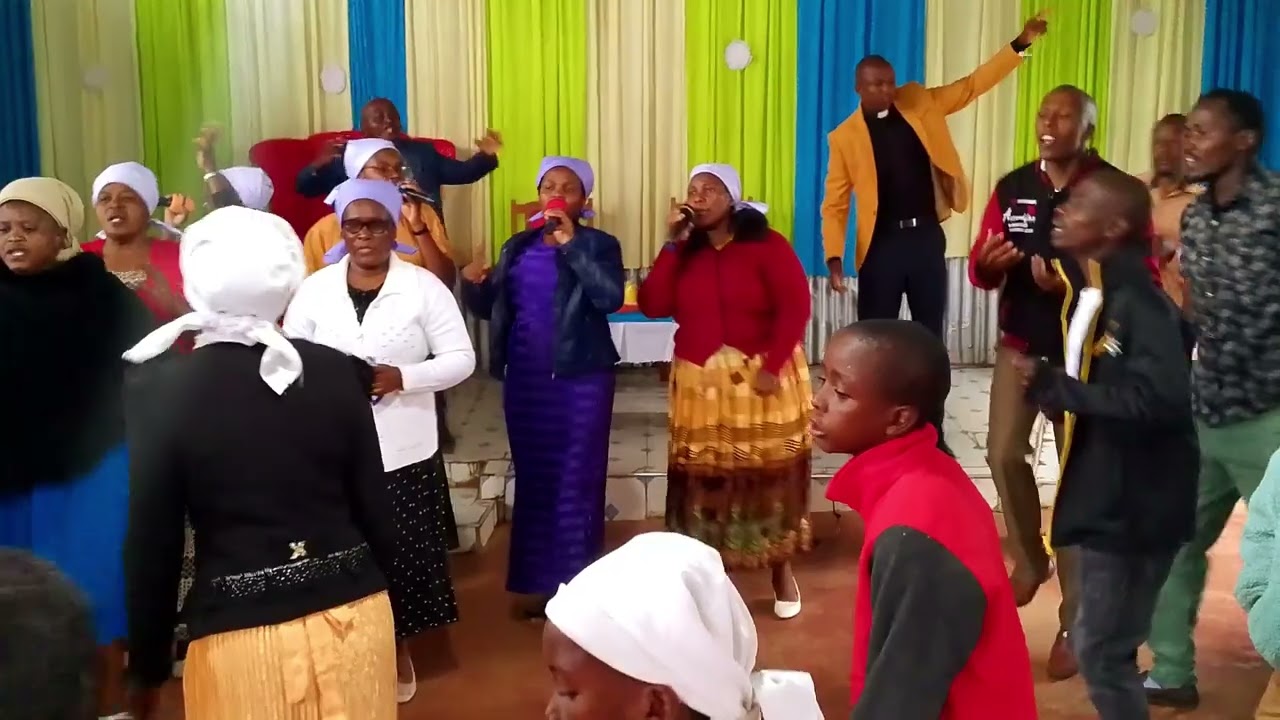 Give Thanks to the Lord. Psalms 118. Christmas Sunday Service The Holy Spirit Mission Center Church.