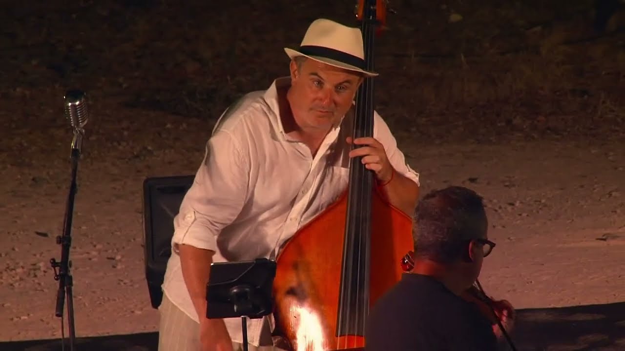 Les deux guitares (Live) : la version de Basilic Swing qui déchaine le public à Carqueiranne !
