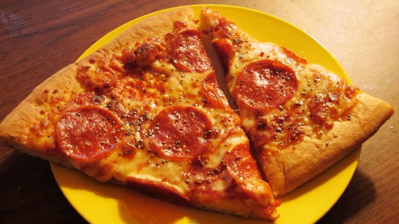 ASMR - Eating Pizza (KINDA REQUEST)