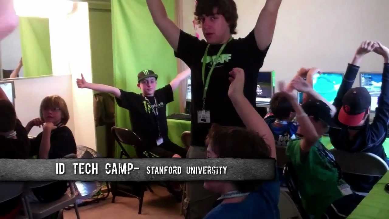 TrackMania 2 Canyon | Community Video [North America]