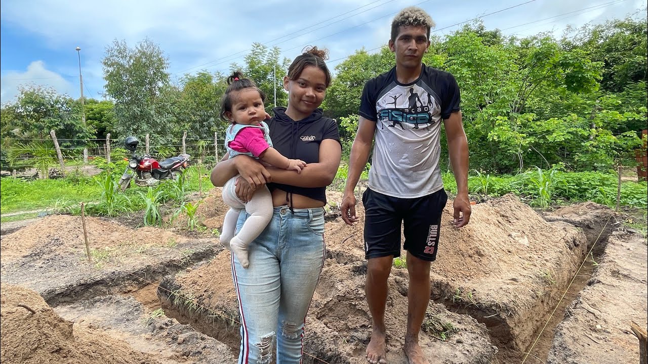 Mãe de 16 anos que vive isolada a construção da casa vai começar