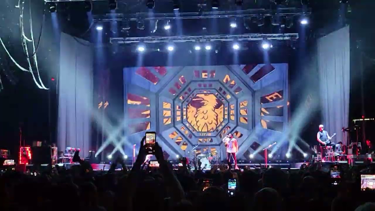 A Day To Remember - A Shot In The Dark live Reading 8/6/22