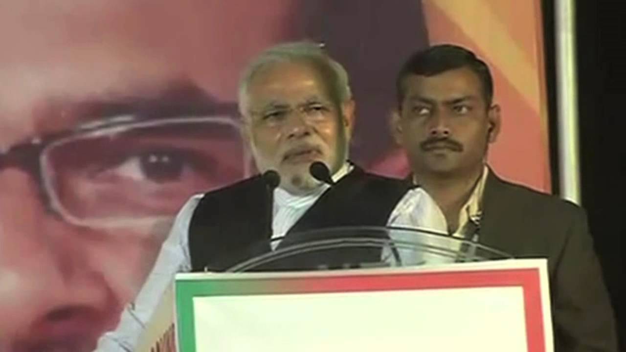Shri Narendra Modi shares how a tea vendor has challenged the Nehru Gandhi family